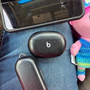 Beats Wireless Earbuds with Case